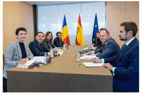Bucureștiul negociază cu Madridul păstrarea dublei cetățenii de către românii din Spania