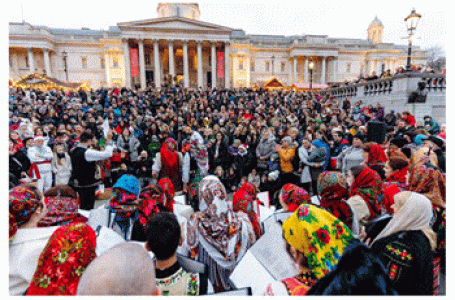 Moment istoric pentru comunitatea românească din Londra! Colindele românești au cucerit Trafalgar Square